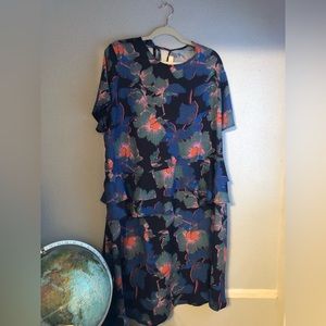 Colorful flouncy dress with tie in back